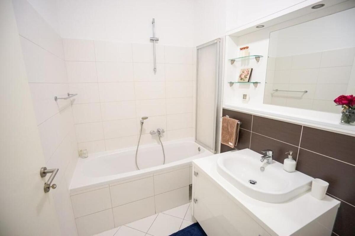 Apartment Zara White Экстерьер фото